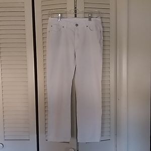 Jennifer Lopez super soft white jeans.